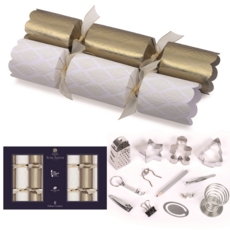 CRACKERS,32cm Gold & White 8's